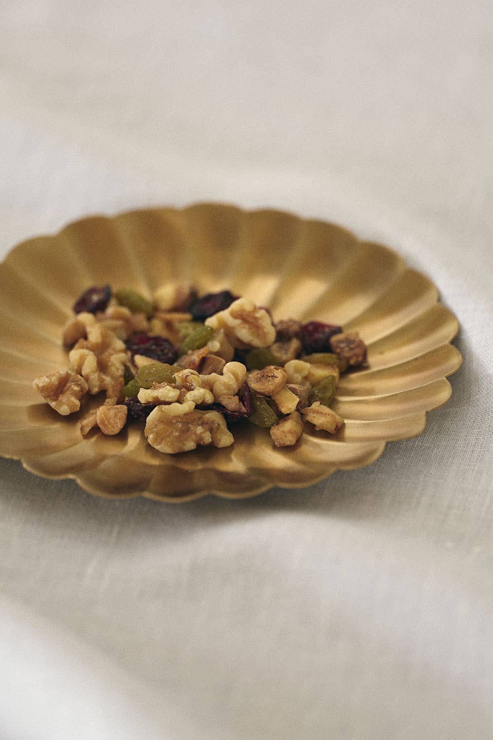 Brass Petal Tray (M)