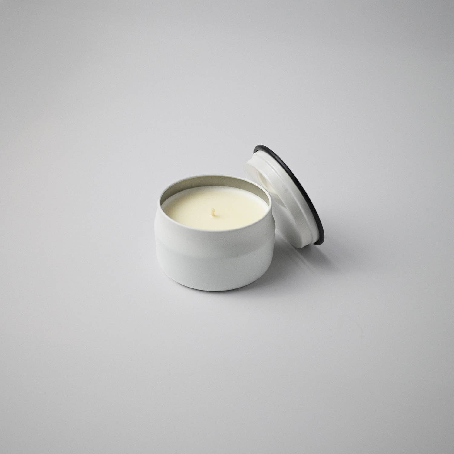 3.75 oz Traveler Tin Candle: Water Lily