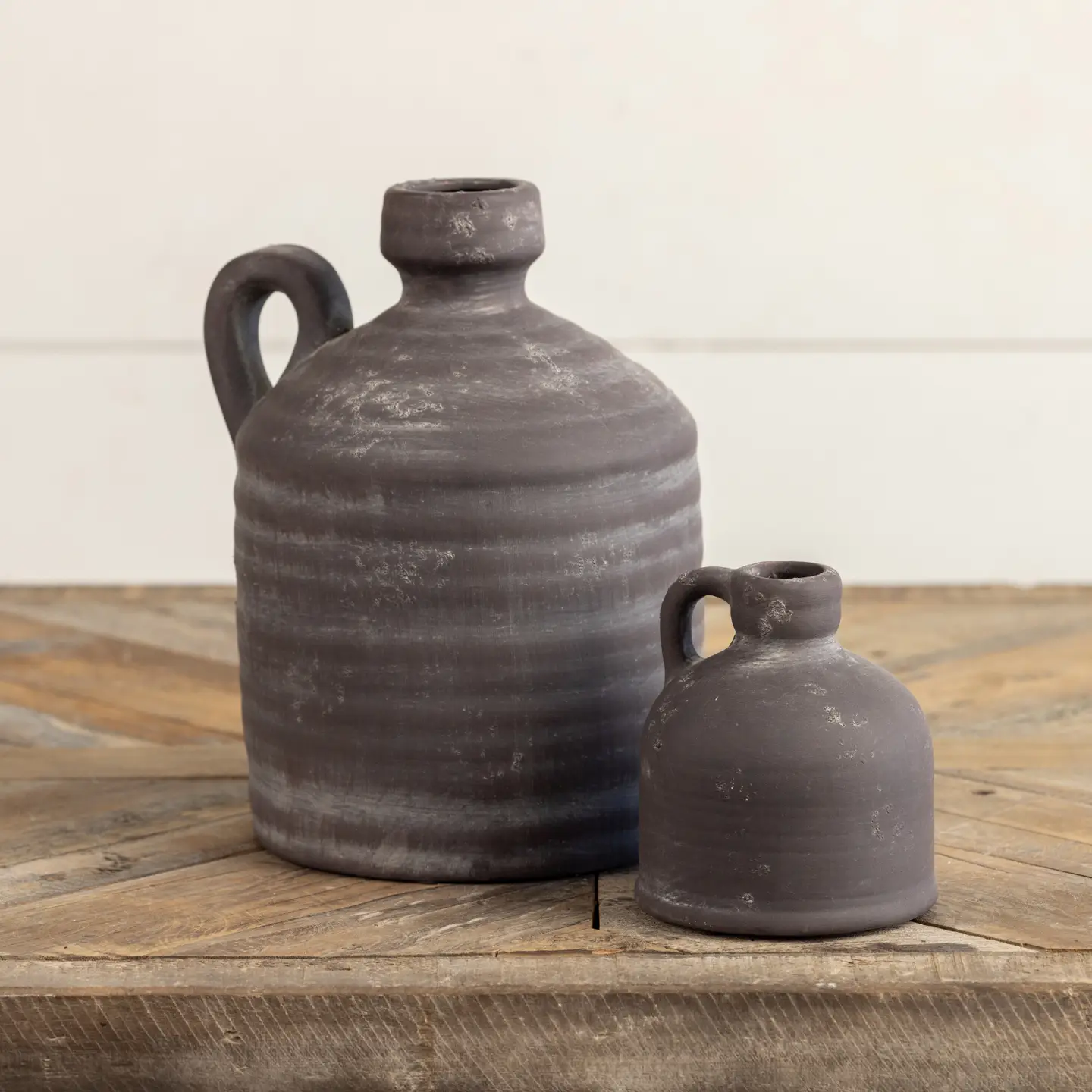 Aged Jug, Black