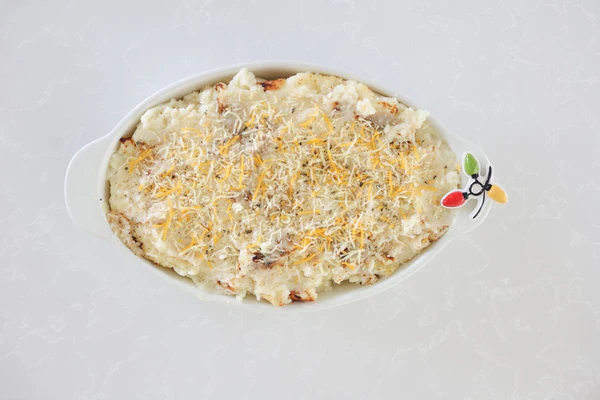 Oval baker, pinstripes