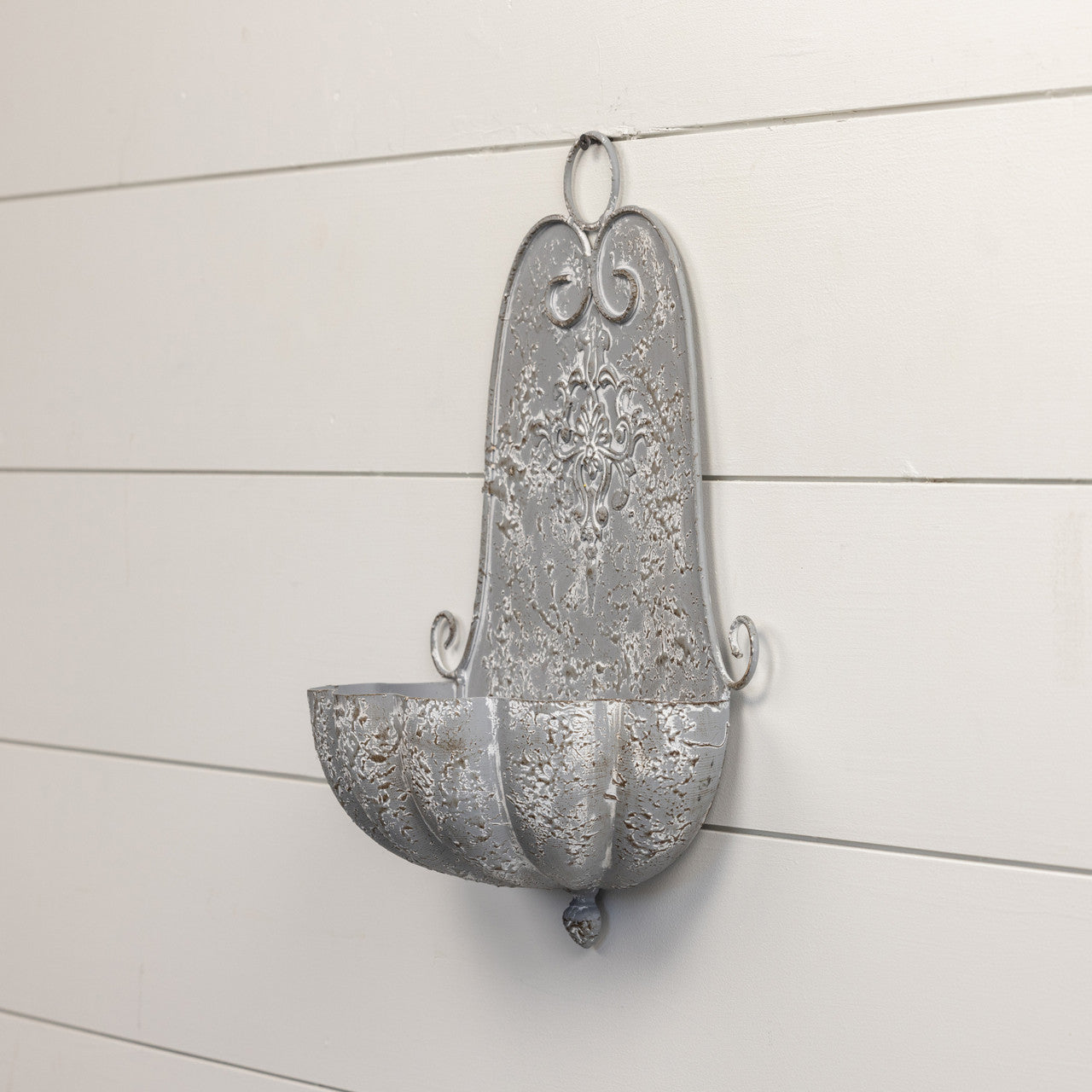 Planter, weathered wall gray