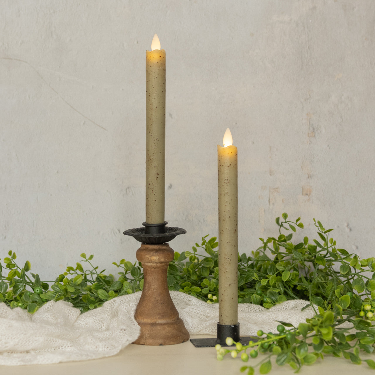 Moving Flame Green Taper Candle 9.5"