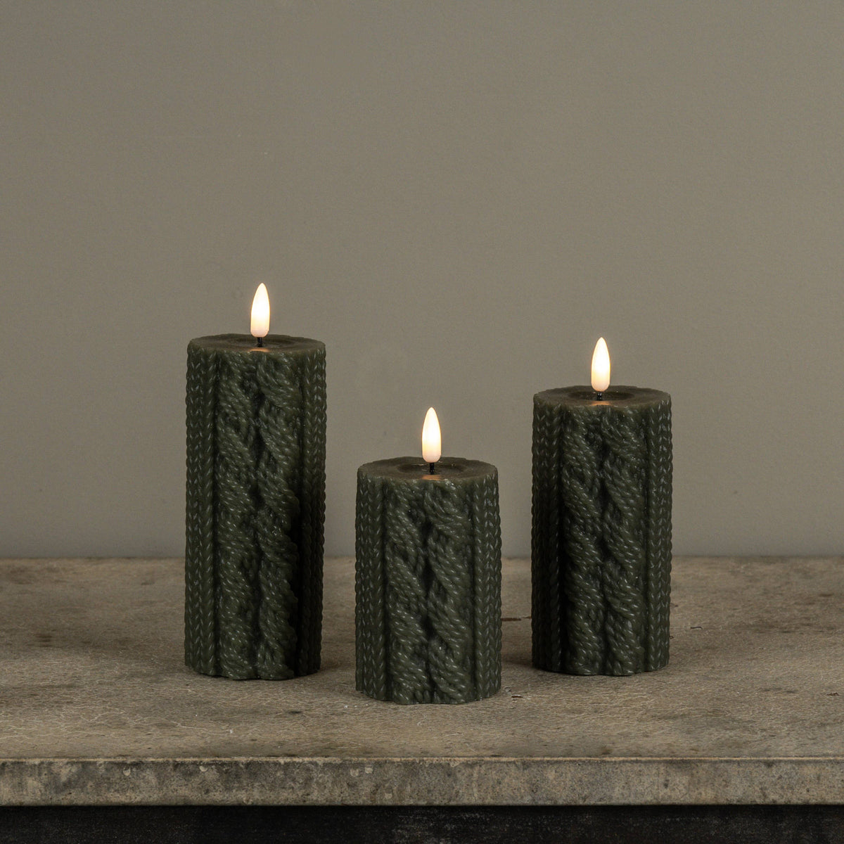 5" Dark Green Sweater 3D Flame Candle