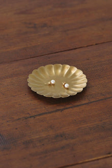 Brass Petal Tray (S)