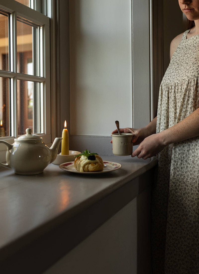 The Stoneware Teapot