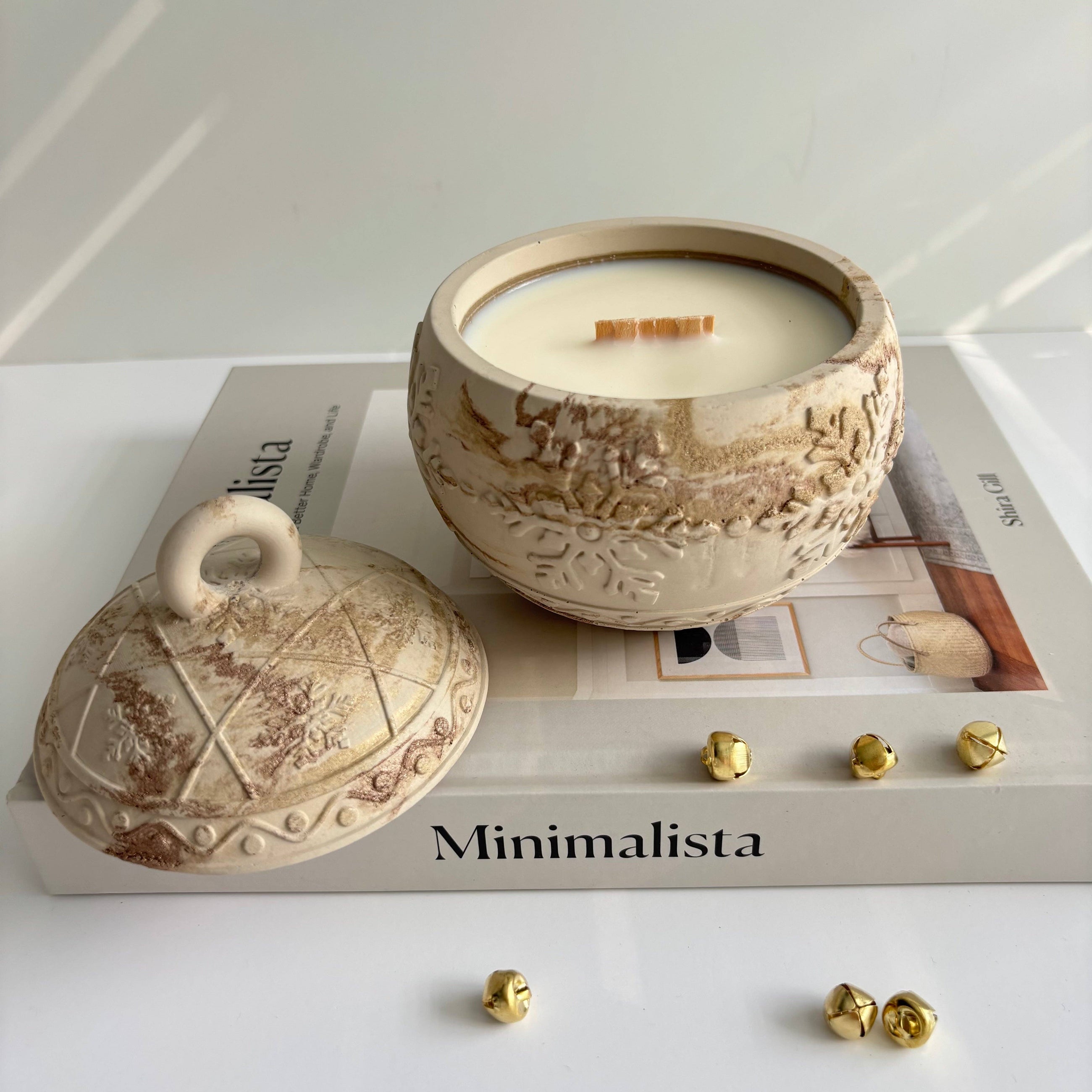 Snowflake Bauble Candle | Coconut-Soy Wax Christmas Decor