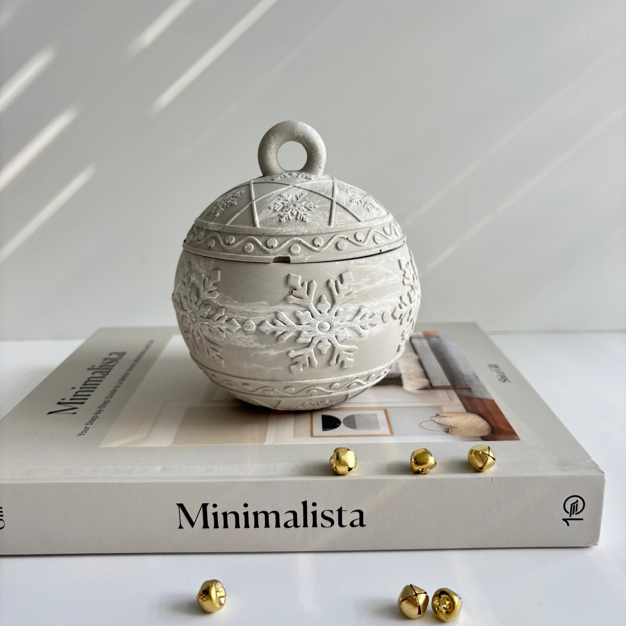 Snowflake Bauble Candle | Coconut-Soy Wax Christmas Decor