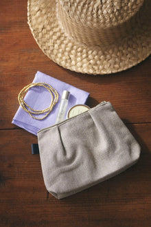 Seg Pouch