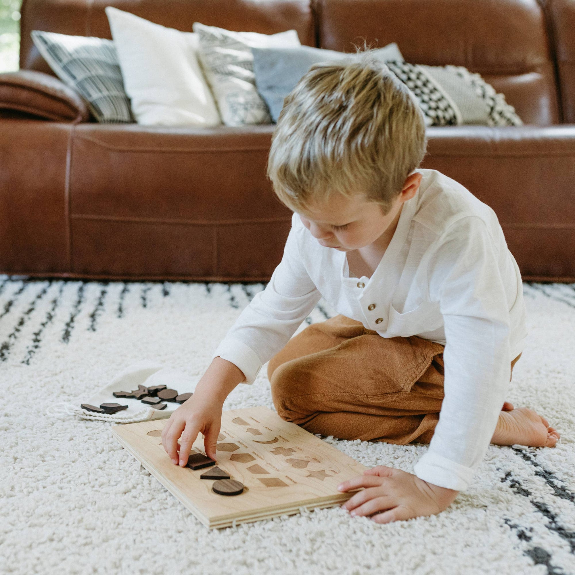 Gladfolk Wooden Shapes Board with Matching Shape Pieces
