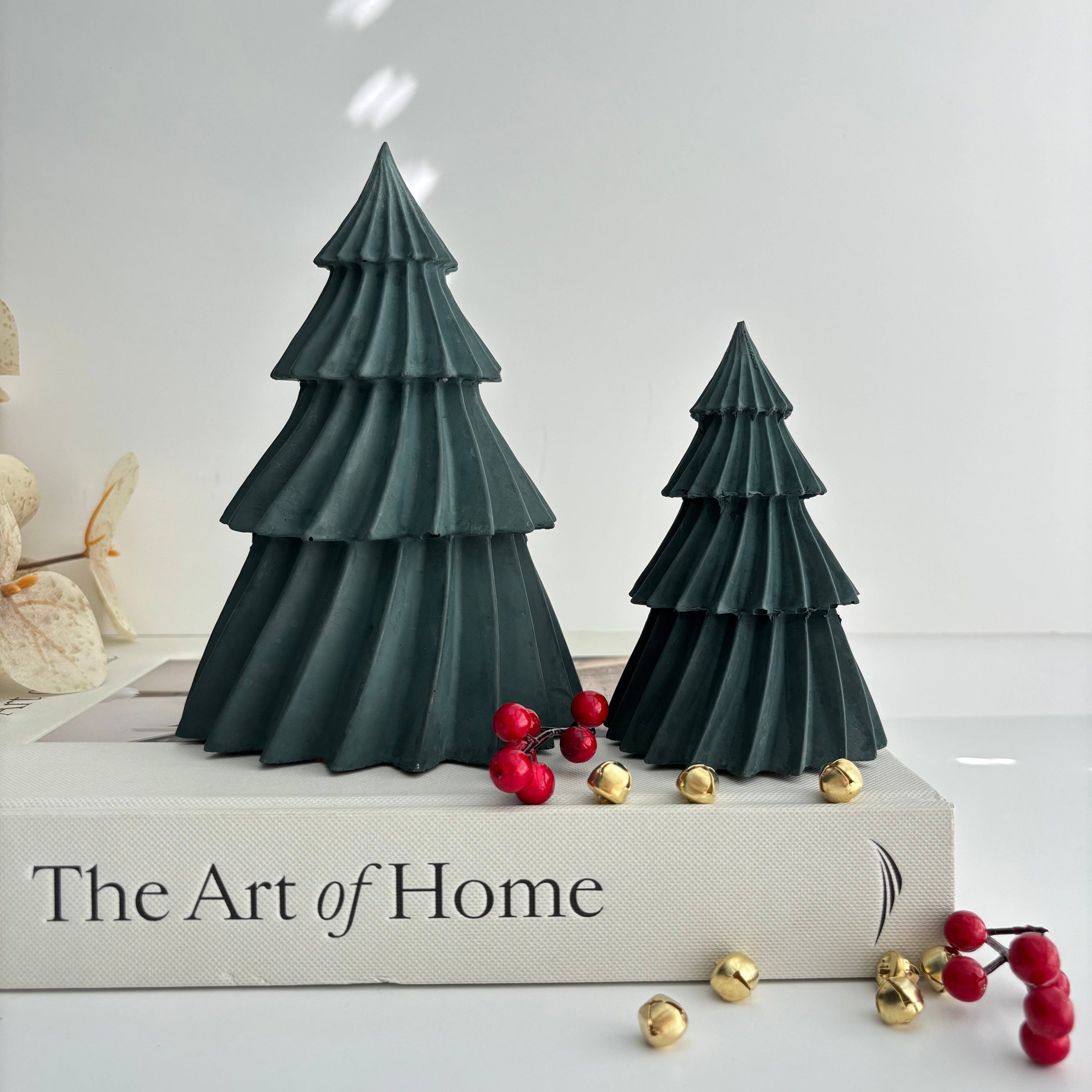 Sweeping Christmas Tree  - Holiday Table Decor |Christmas