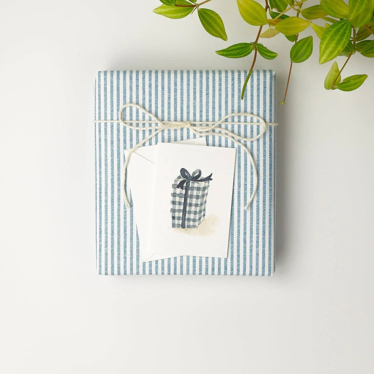 Gingham Gift Mini Enclosure Notecard